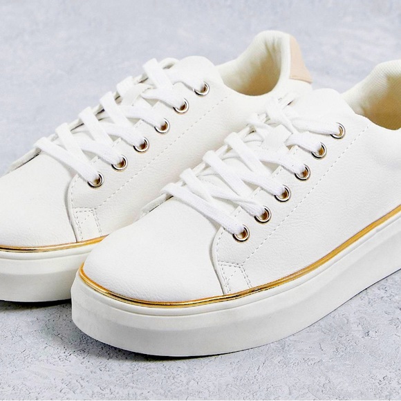 London Rebel Shoes - London Rebel wide fit lace-up, metal-trimmed fashion sneakers